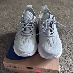ASICS Women's Light Gray Athletic Shoes